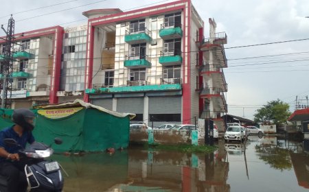 सीताराम गुप्ता ने प्रशासन से की किसान भवन जीर्णोद्धार की मांग