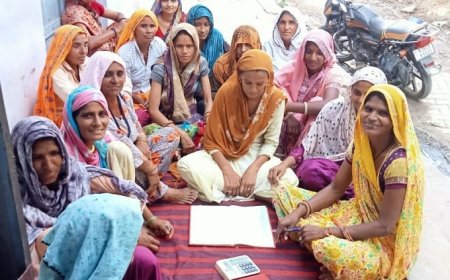 महिला अधिकारिता विभाग द्वारा महिलाओं को को दी स्वच्छता की जानकारी