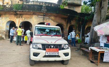 तहसीलदार ने दिए कार्मिकों को अस्थाई तहसील भवन में बैठने के आदेश