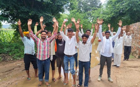 बार बार अवगत कराने के बाबजूद भी समस्या का नहीं निराकरण,  स्वीकृत सड़क का निर्माण नहीं होने पर ग्रामीणों ने दिया ज्ञापन