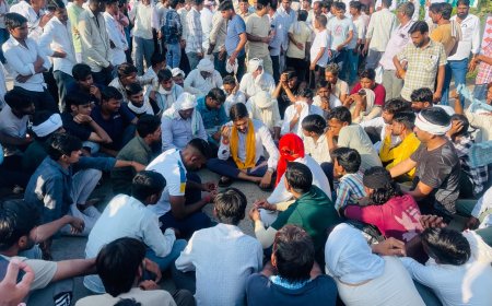 समझाइश कर जाम खुलवाया दोनों शवों का पोस्टमार्टम करा परिजनों को सौंपा