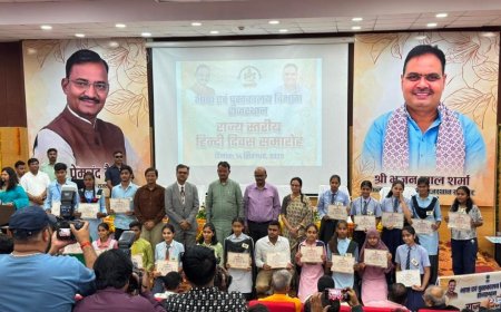 मुख्यमंत्री ने हिन्दी दिवस पर उपासना जाटव को किया सम्मानित