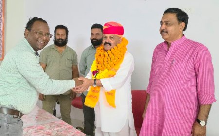 अखिल भारतीय क्षत्रिय महासभा के प्रदेशाध्यक्ष दलपत सिंह गच्छीपुरा का मकराना आगमन पर किया स्वागत