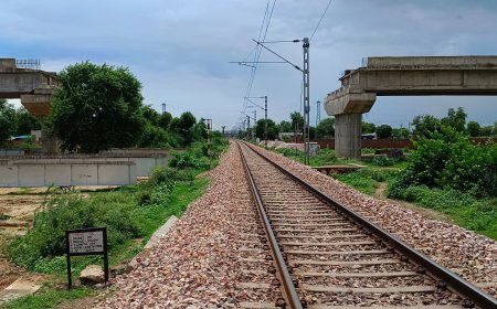 नदबई रेलवे ओवरब्रिज निर्माण शीघ्र पूरा करने की मांग, समृद्ध भारत अभियान के निदेशक सीताराम ने मुख्यमंत्री से किया आग्रह