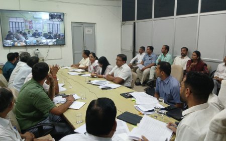 मतदाता सूची से संबंधित समस्याओं के निराकरण हेतु करें सम्पर्क -जिला निर्वाचन अधिकारी