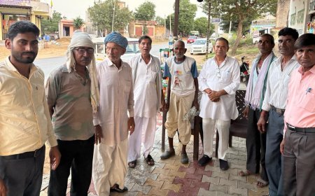 महात्मा फूले के अध्याय को कोर्स में पुनः शुरू करने की मांग