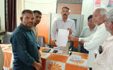 ग्राम नमाना में पेयजल कनेक्शन की मांग को लेकर ज्ञापन सौंपा