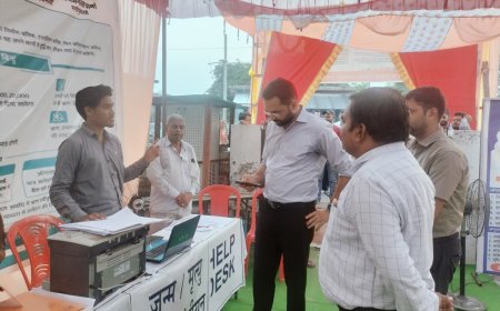 जिला कलक्टर रूपवास में शहरी व ग्रामीण सेवा शिविर में आमजन से हुए रूबरू 20 लाभार्थियों को किये स्वामित्व पट्टे जारी