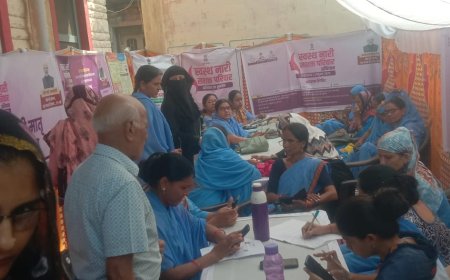 स्वस्थ नारी, सशक्त परिवार अभियान के दौरान विशेष शिविर में हुई  स्वास्थ्य जांच