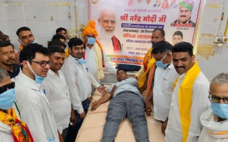 विधायक रमेश खींची ने सीएचसी कठूमर पर स्वैच्छिक रक्तदान शिविर का किया उद्घाटन