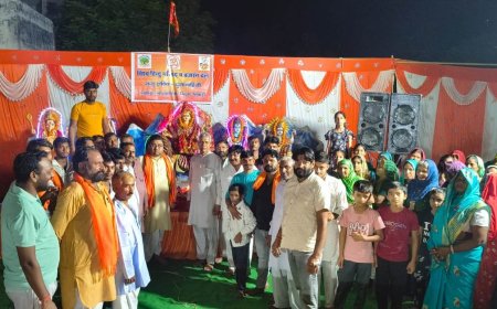 गढ़ी वाले हनुमान मंदिर में दुर्गाअष्टमी पर वैदिक पूजन व शस्त्र पूजन का आयोजन