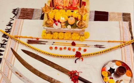 शस्त्र पूजन दशहरा मिलन एवं रावण दहन दोअक्टूबर को