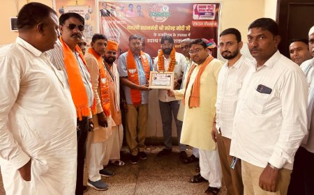 पूर्व विधायक रामहेत सिंह यादव ने किया शिविर का शुभारंभ, सेवा पखवाड़े में रक्तदान शिविर में उमड़ा जनसैलाब, 261 यूनिट रक्त एकत्रित