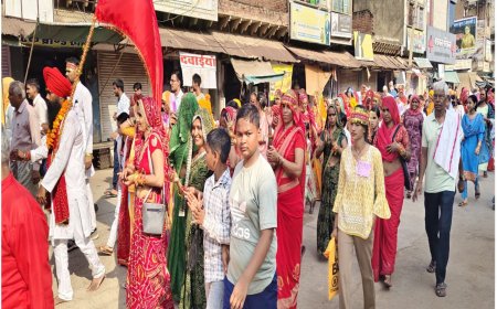 खेरली से धौलागढ़ देवी की 33वीं पदयात्रा हुई रवाना