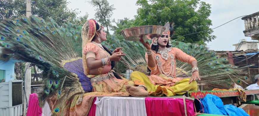 शोभा यात्रा निकाल किया विशाल भंडारे का आयोजन