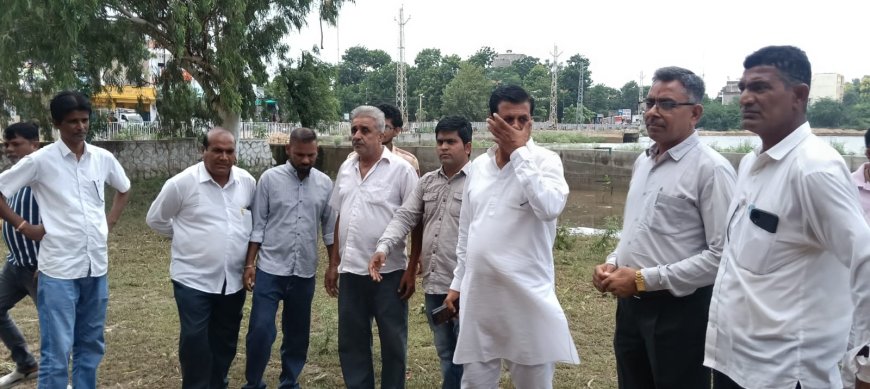 तखतगढ़ जलभराव व पानी निकासी को लेकर पूर्व प्रत्याशी मेवाड़ा ने भाजपा विधायक साधा निशाना