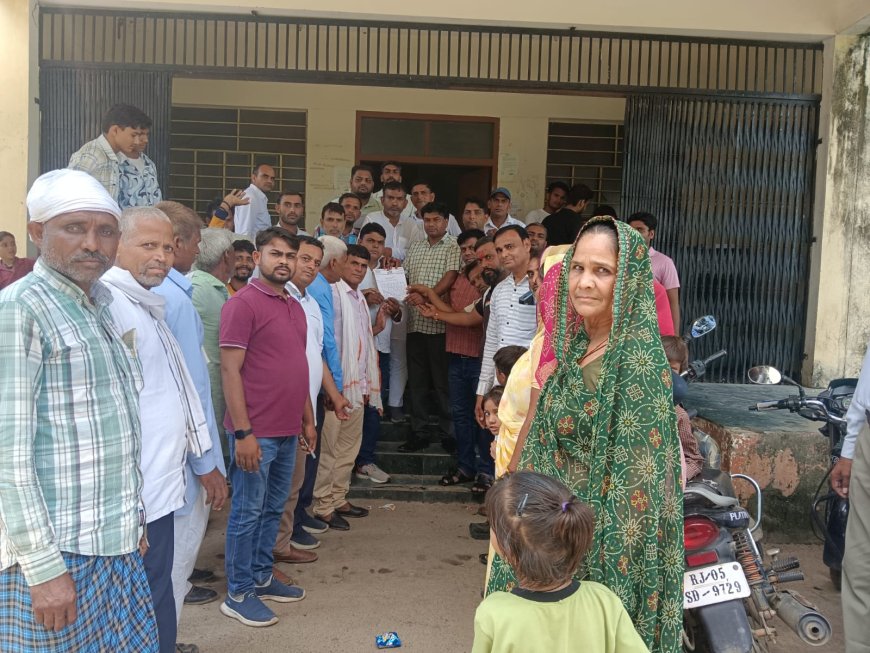 फसल खराबी पर मुआवजा की मांग: अतिवृष्टि से किसान की आंख से निकले आंसू ,  कांग्रेस ने दिया ज्ञापन