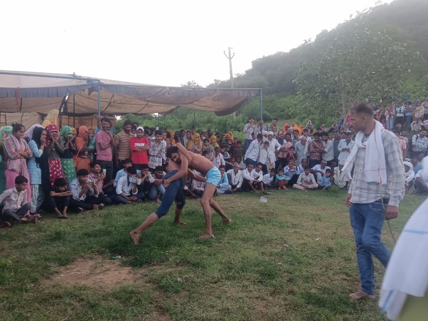 कुंडला में संत बाबा के मेले में पहलवानों ने दिखाए दांव पेंच