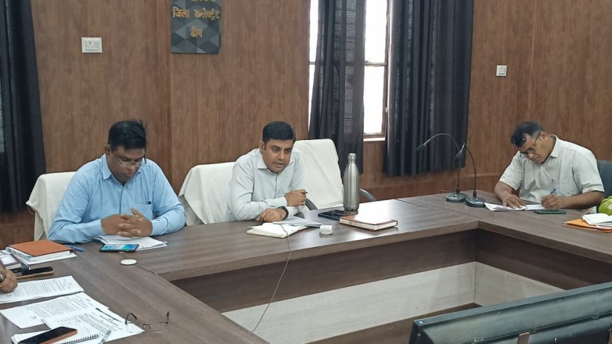 ग्रामीण सेवा शिविरो में मौके पर ही समस्याओं का निस्तारण कर पात्र लोगों को दिलाया जाएगा सरकारी  योजनाओं का लाभ = डी एम उत्सव कौशल
