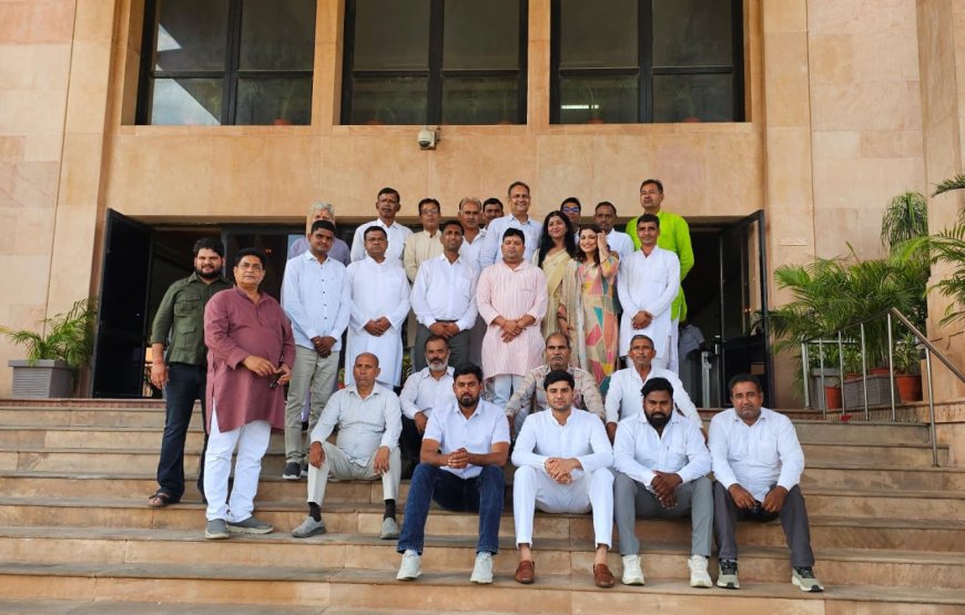 जयपुर में विधानसभा का भ्रमण, बानसूर भाजपा कार्यकर्ताओं ने देखा विधानसभा की कार्यवाही