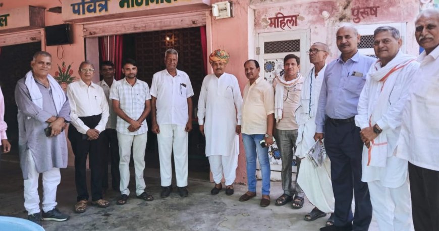 भाजपा कार्यकर्ताओं ने पूर्व मंत्री का स्वागत कर, बताई क्षेत्र की समस्याएं