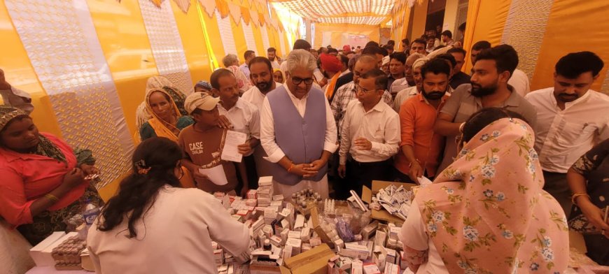 देश के प्रधानमंत्री के जन्मदिन को लेकर रामगढ़ में रक्तदान शिविर का आयोजन