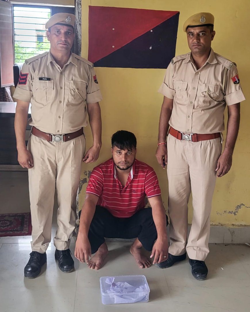 अवैध हथियार से फायरिंग करने का आरोपी गिरफ्तार एक अवैध देसी कट्टा किया जप्त