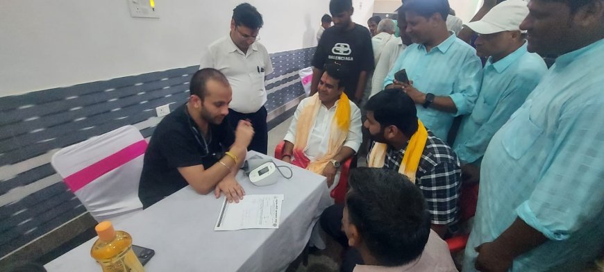 श्री श्याम शाखा सेवा समिति महुवा द्वाराविशाल निःशुल्क चिकित्सा परामर्श शिविर में 335 मरीज लाभान्वित