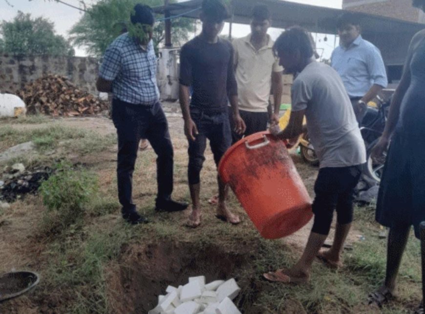 लक्ष्मणगढ़ में खाद्य सुरक्षा विभाग की कार्यवाही 200 किलो दूषित पनीर एवं 50 किलो दूध पाउडर कराया नष्ट