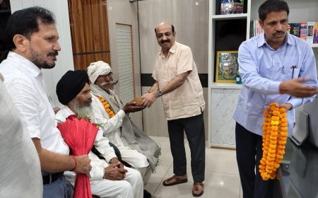 अंतरराष्ट्रीय वृद्धजन दिवस पर वरिष्ठ नागरिकों का हुआ सम्मान