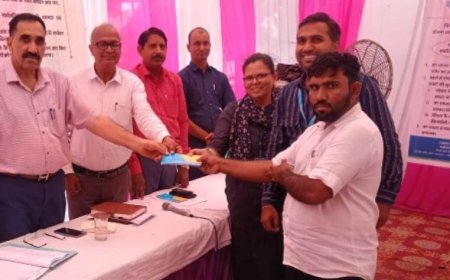 शहरी सेवा शिविर में खोले गये प्रधानमंत्री जनधन योजना के नए खाते