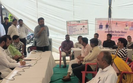 रामगढ़ विधायक सुखवंत सिंह ने गोविंदगढ़ मे बाटें पट्टे,प्रधानमंत्री आवास,शौचालय की किस्त के सोपें  चेक