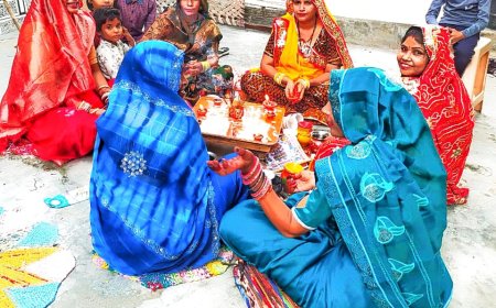 करवा चौथ पर महिलाओं ने उपवास रखकर सुनी चौथ माता की कथा:नवविवाहिताओं में व्रत को लेकर खास उत्साह दिखने को मिला