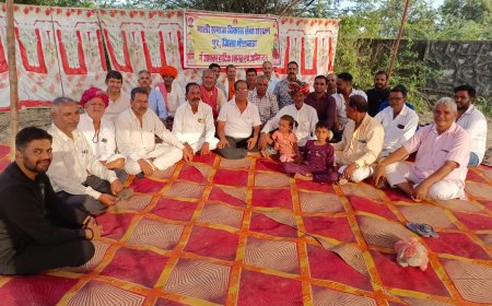 सामूहिक विवाह सम्मेलन को लेकर माली समाज विकास सेवा संस्थान की  बैठक  टंकी के महादेव परिसर में आयोजित