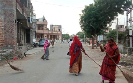 दीपावली पर नगर पालिका की विशेष पहल: कस्बे में विशेष स्वच्छता अभियान चलाया