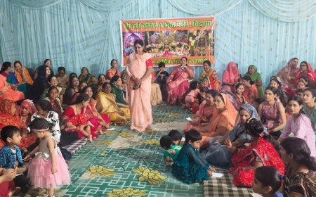 श्री हरि कीर्तन प्रभात फेरी ने मनाया दीपावली स्नेह मिलन समारोह