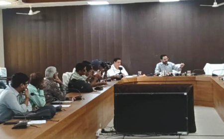 मतदाता सूची विशेष गहन पुनरीक्षण;  जिला निर्वाचन अधिकारी ने तैयारियों के बारे में मीडिया को दी जानकारी