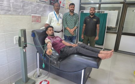 समय पर पहुंचकर बचाई मरीज की जान - मुकेश मोदी चाणोद ने किया ब्लड डोनेट