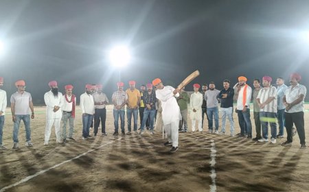 गुंडा एंदला में पांच दिवसीय रात्रिकालीन क्रिकेट प्रतियोगिता का शुभारंभ