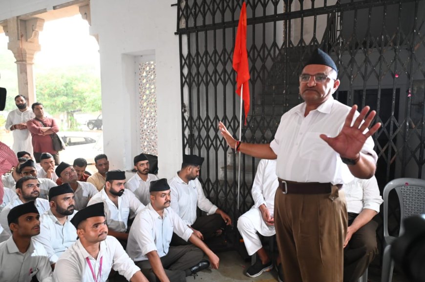 राजस्थान विश्वविद्यालय के छात्रावास के स्वयंसेवक ने उत्साह के साथ मनाया विजया दशमी उत्सव