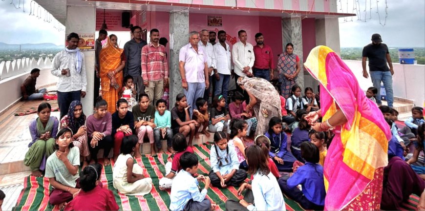 तुरत फुरत माताजी मन्दिर में महानवमी को कन्या पूजन किया