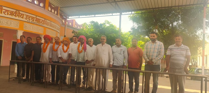 पचलंगी में स्वर्गीय राम सिंह मीणा की मनाई पुण्यतिथि: विद्यालय मे कुर्सी-टेबल किए भेंट