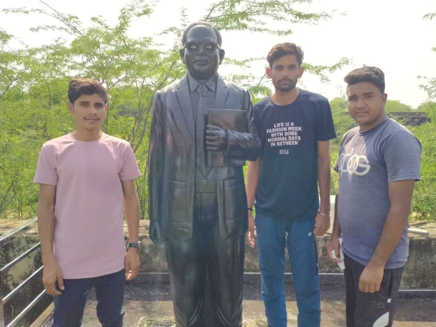 सामाजिक कार्यकर्ताओ ने सार्वजनिक स्थानों की  साफ-सफाई कर दिया स्वच्छता का संदेश