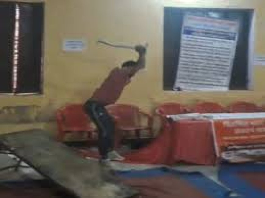 गोविन्दगढ़ पंचायत समिति क्षेत्र मे ग्रामीण सेवा शिविर मे काम नहीं होने से भड़के युवक ने की तोड़फोड़, गिरफ्तार