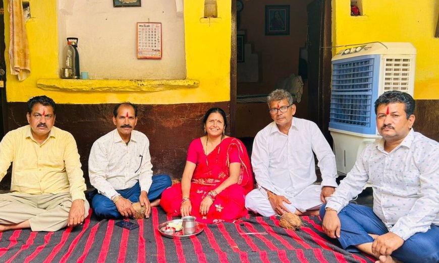 भाई दूज का पावन पर्व हर्षोल्लास और पारंपरिक रीति-रिवाजों के साथ मनाया