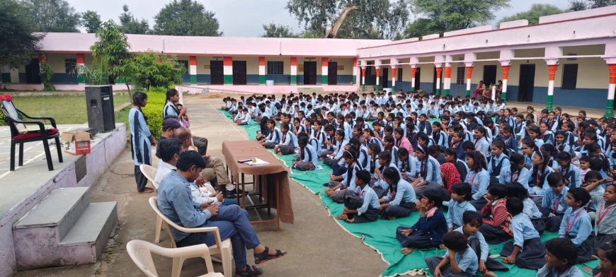 राष्ट्रीय एकता दिवस पर निबंध प्रतियोगिता का हुआ आयोजन, विद्यार्थियों मे दिखी प्रतिभा