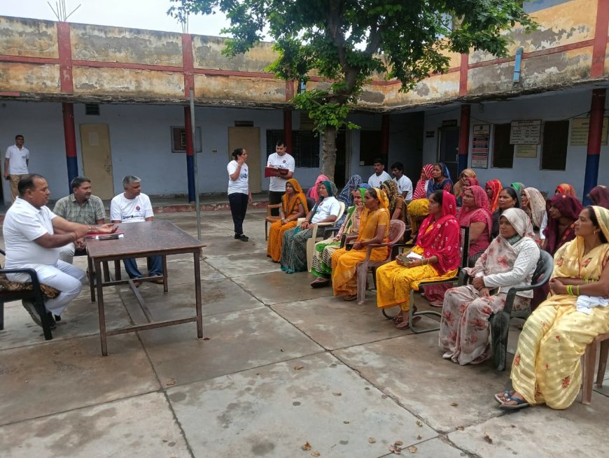 अपराध की निर्भीक हो पुलिस को कराए अवगत ,हलैना में सीएलजी बैठक का आयोजन