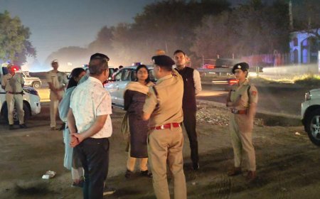 सड़क दुघर्टना स्थल का लिया जायजा; छठी मील के पास तीन दिन पहले हुई सड़क दुर्घटना में एक ही परिवार के चार सदस्यों की हुई थी मौत