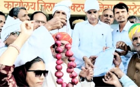 खैरथल मंडी में गरजा किसानों का गुस्सा, सरकार से एमएसपी की मांग