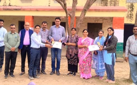 ब्लॉक स्तरीय प्रबल कार्यक्रम मे विजेता रहे विद्यार्थियों को किया सम्मानित